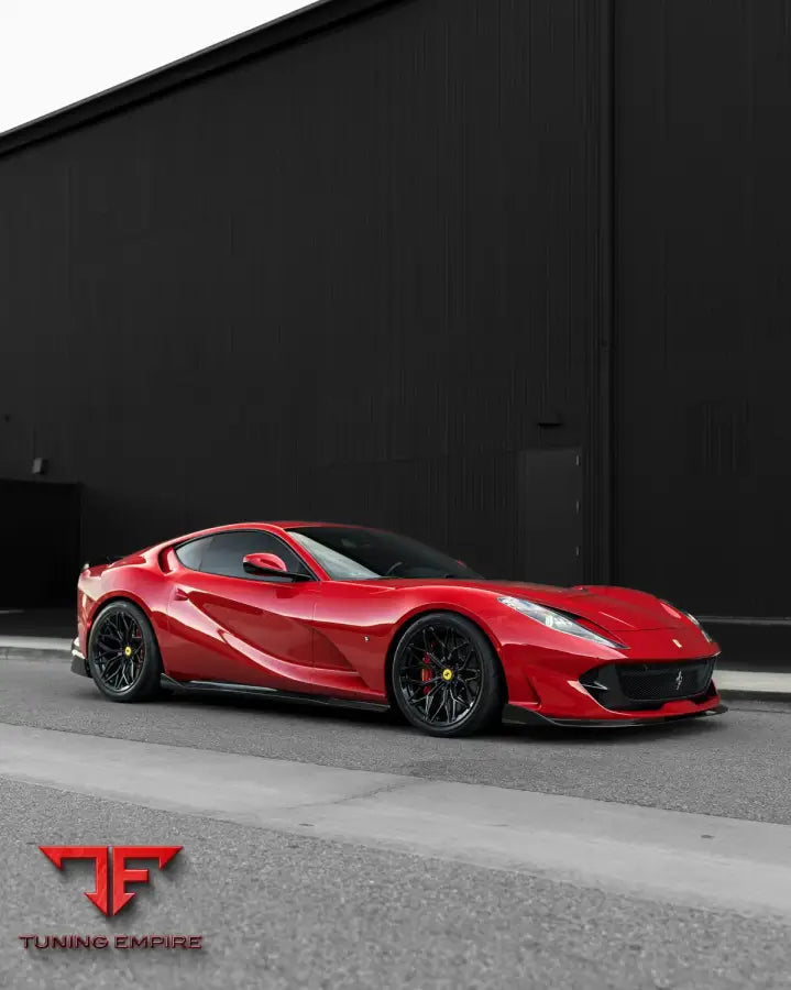 1016 FERRARI 812 CARBON PARTS