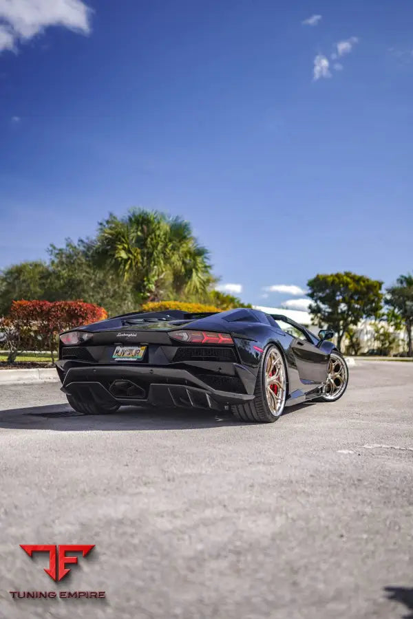 1016 LAMBORGHINI AVENTADOR S CARBON PARTS