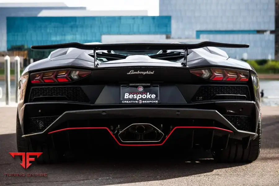 1016 LAMBORGHINI AVENTADOR S CARBON PARTS