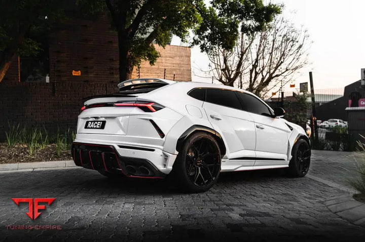1016 LAMBORGHINI URUS CARBON PARTS