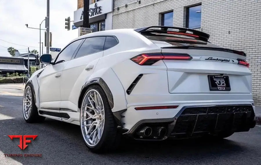 1016 LAMBORGHINI URUS CARBON PARTS + WIDE BODY KIT