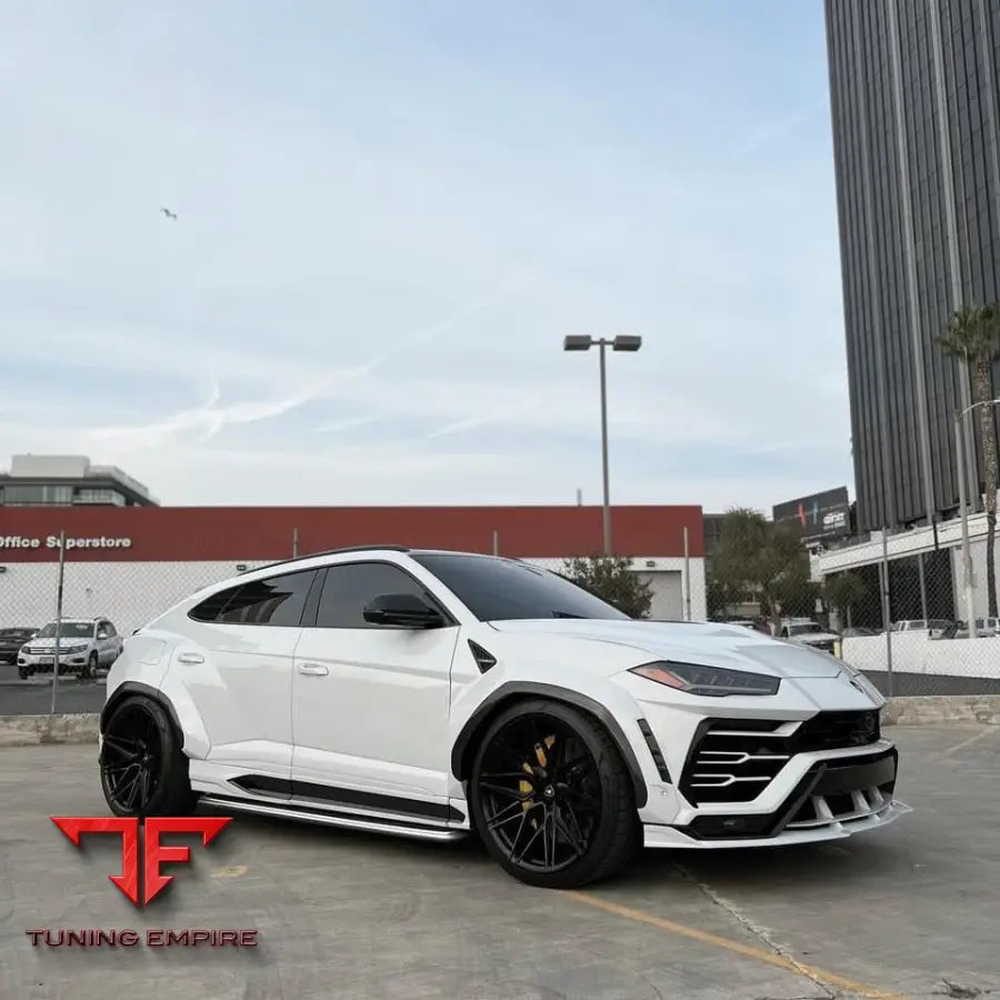 1016 LAMBORGHINI URUS CARBON PARTS + WIDE BODY KIT