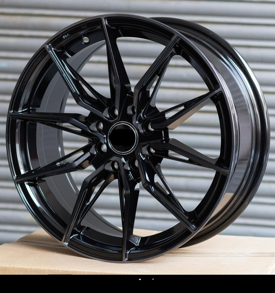 RAZOR FORGED RZR 235