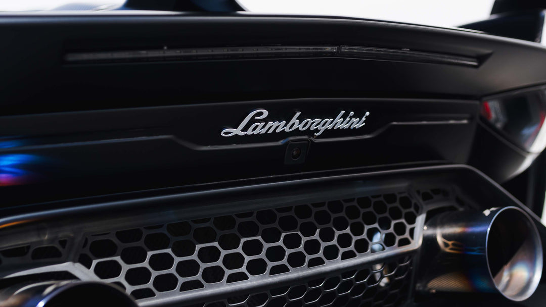 LAMBORGHINI AVENTADOR SVJ FORGED WHEELS AND EXHAUST SYSTEM