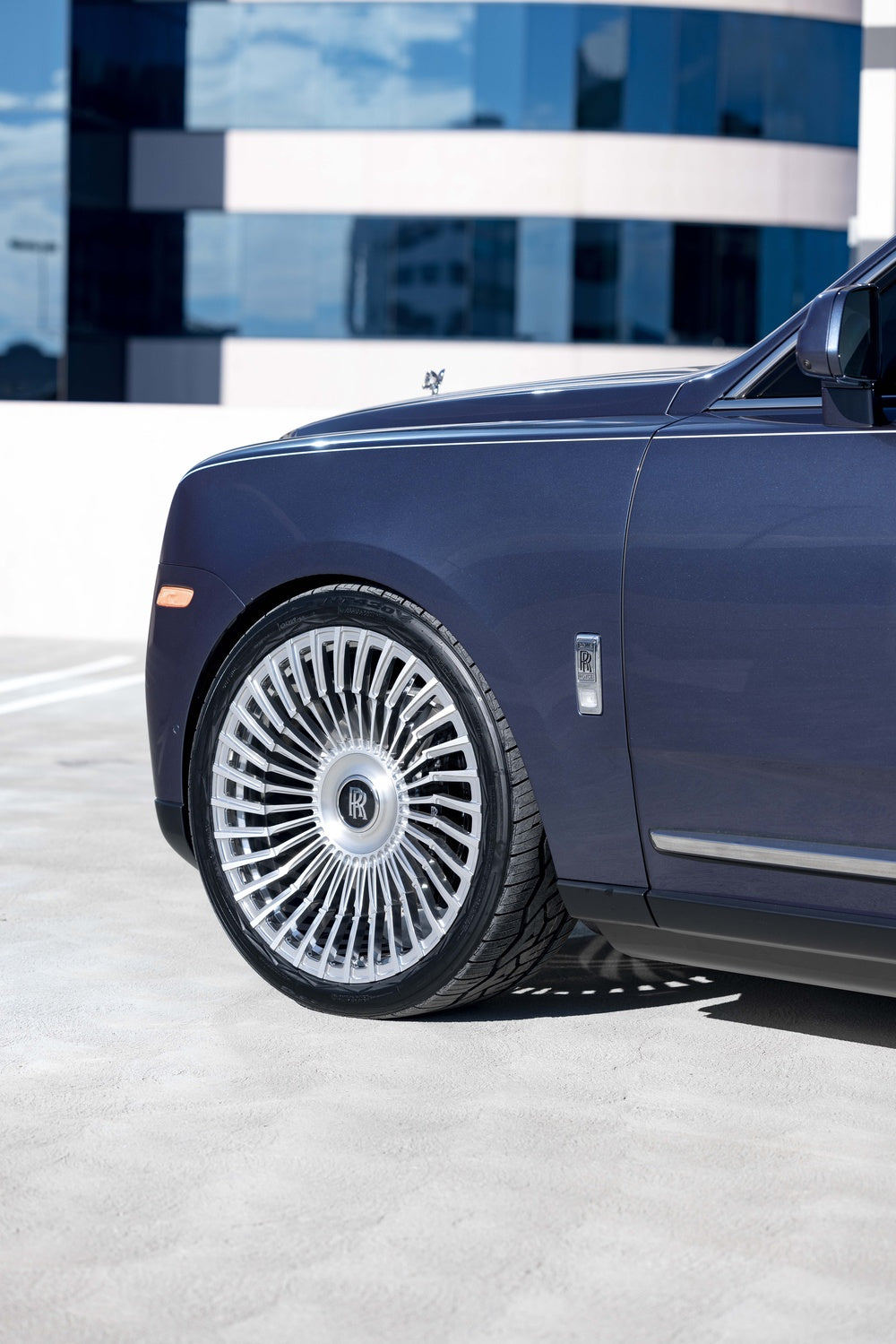 ROLLS ROYCE CULLINAN FORGED WHEELS AND EXHAUST SYSTEM