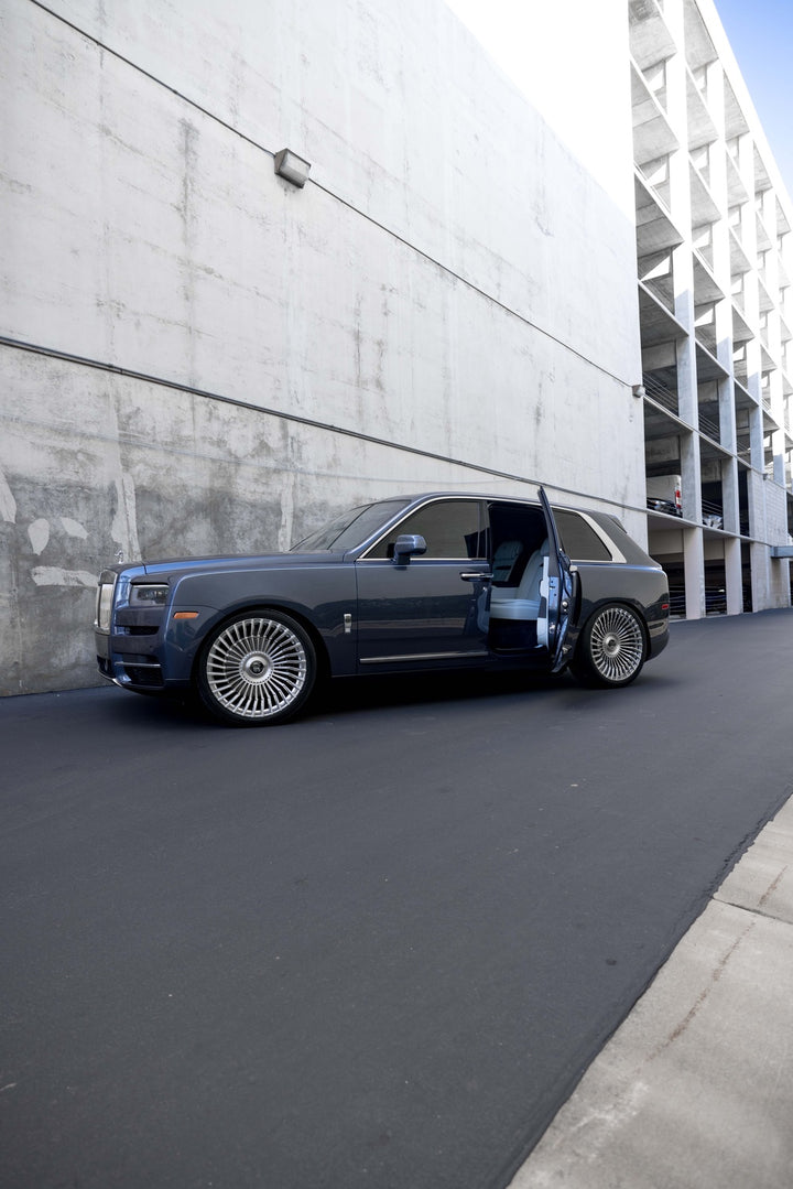 ROLLS ROYCE CULLINAN FORGED WHEELS AND EXHAUST SYSTEM