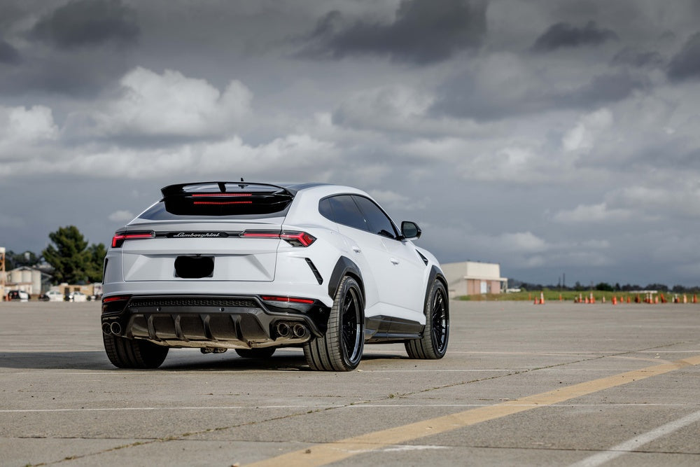 LAMBORGHINI URUS FORGED WHEELS AND EXHAUST SYSTEM