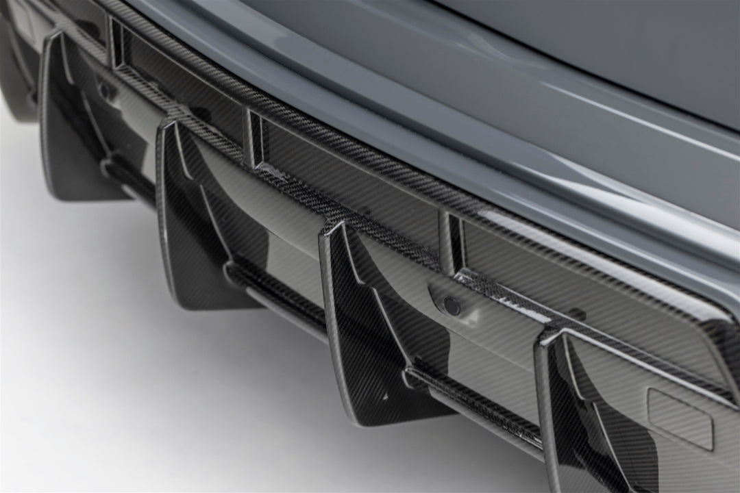 LAMBORGHINI URUS FORGED WHEELS AND EXHAUST SYSTEM