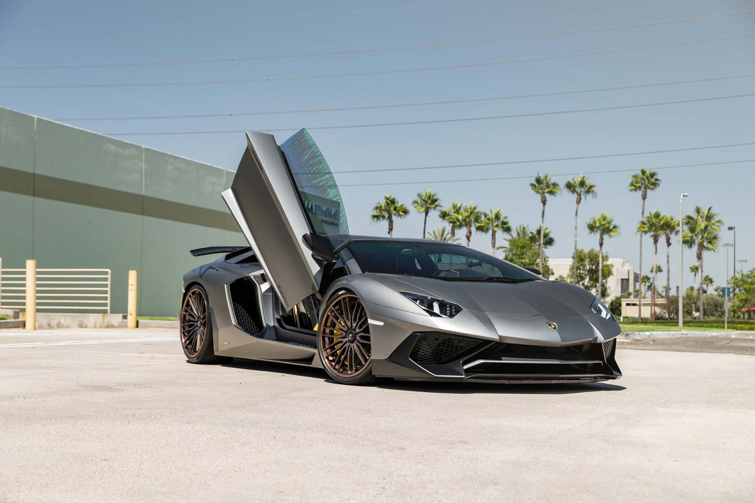 LAMBORGHINI AVENTADOR SV FORGED WHEELS AND EXHAUST SYSTEM
