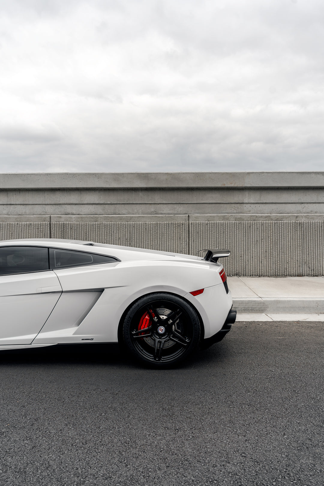 LAMBORGHINI GALLARDO FORGED WHEELS AND EXHAUST SYSTEM