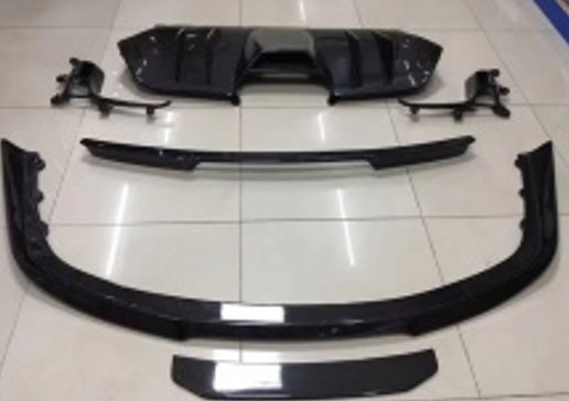 FERRARI 458 ITALIA SPIDER CARBON BODY KIT