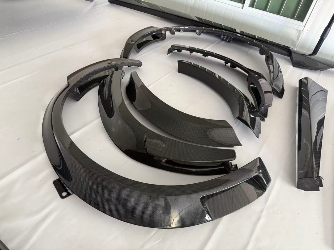 FERRARI PUROSANGUE OEM STYLE CARBON FIBER BODY KIT