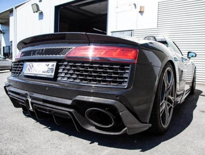AUDI R8 CARBON FIBER BODY KIT 2017–2023