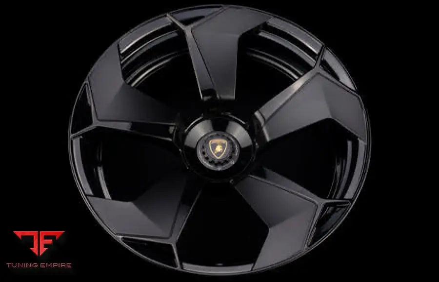 AGL104 forged wheels fitted