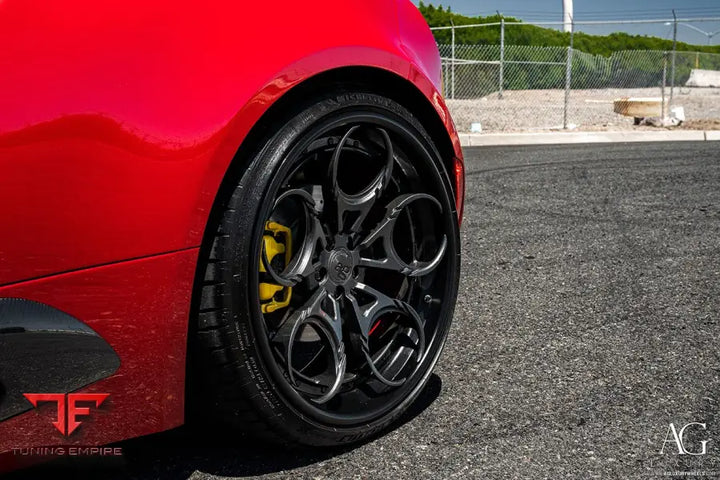 Alfa Romeo 4C on custom forged wheels