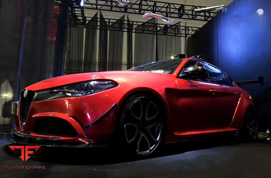 ALFA ROMEO GIULIA CARBON FIBER BODY KIT PARTS