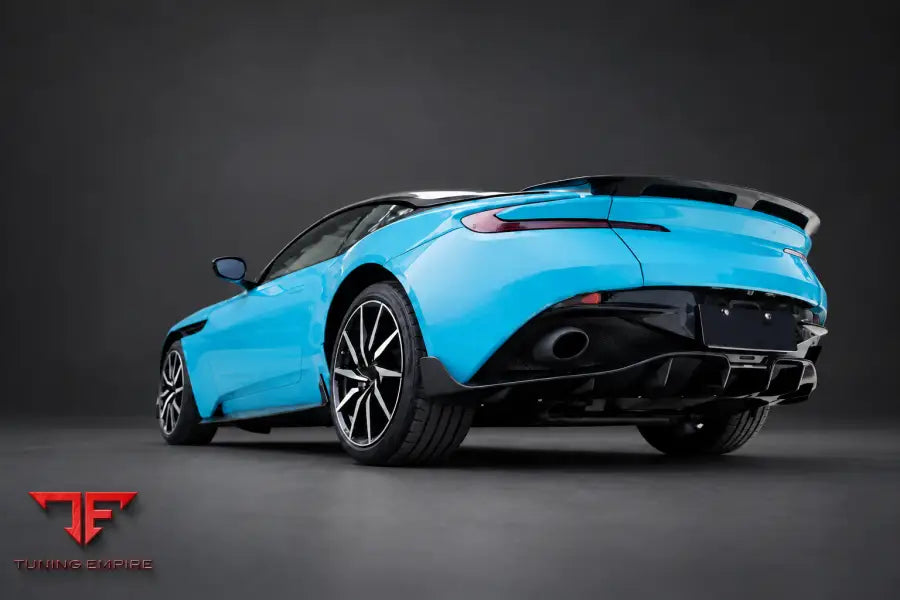 ASTON MARTIN DB11 CARBON BODY KIT 2016+