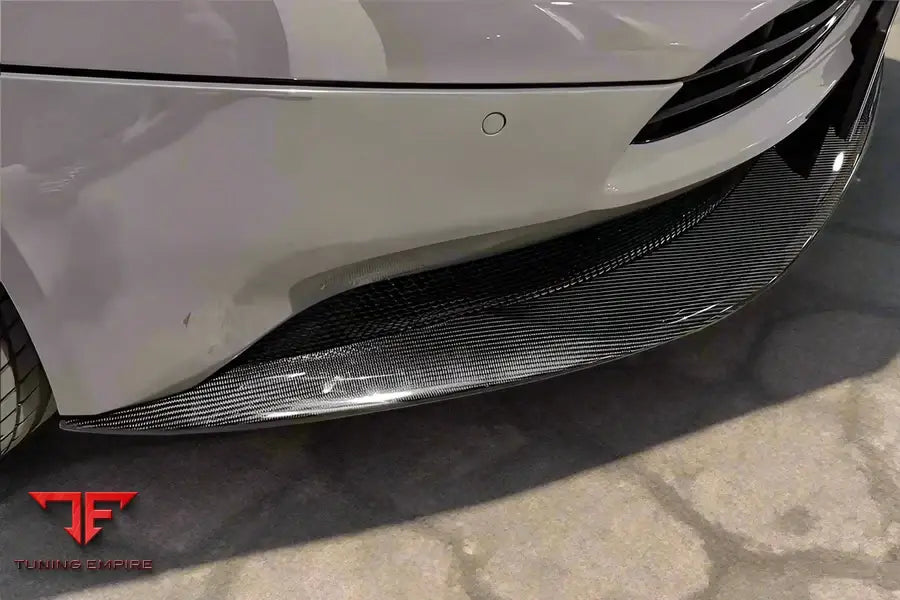 ASTON MARTIN DB11 CARBON FIBER BODY KIT 2016-2023Y