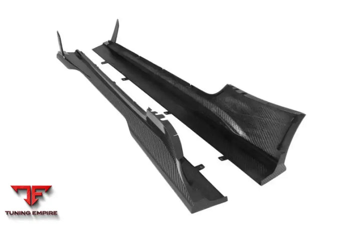 ASTON MARTIN DB11 CARBON FIBER BODY KIT 2016-2023Y