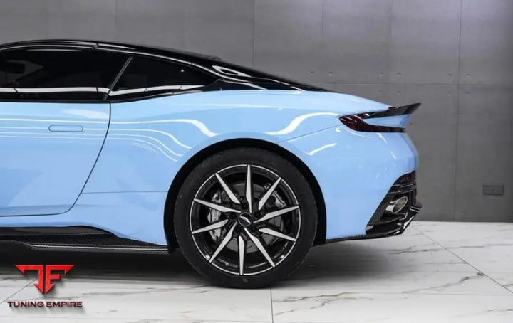 ASTON MARTIN DB11 CARBON FIBER BODY KIT 2016-2023Y