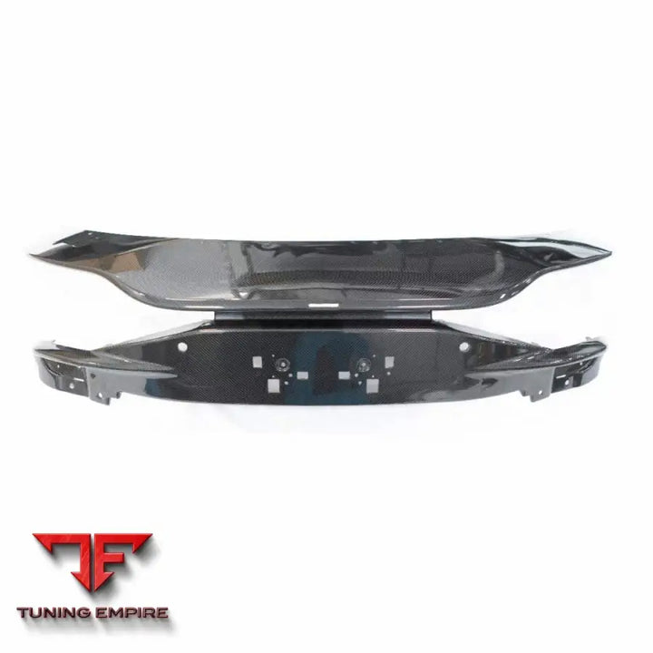 ASTON MARTIN DB11 CARBON FIBER PARTS