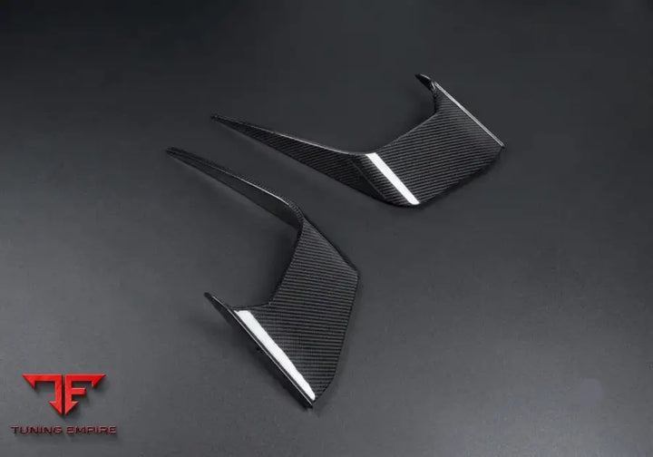 ASTON MARTIN DB11 CARBON FIBER PARTS