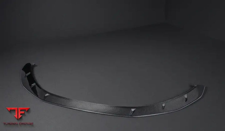 ASTON MARTIN DB11 CARBON FIBER PARTS