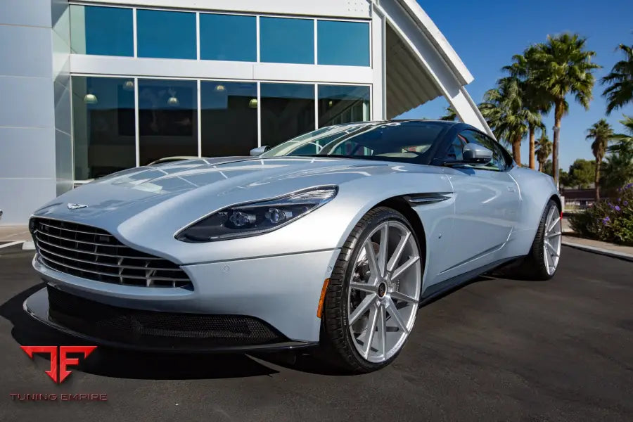 Aston Martin DB11
