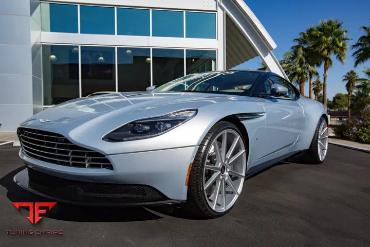 Aston Martin DB11