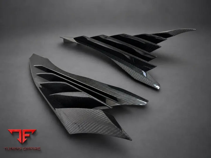 ASTON MARTIN DBS 770 CARBON FIBER BODY KIT