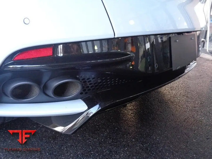 ASTON MARTIN DBS SUPERLEGGERA