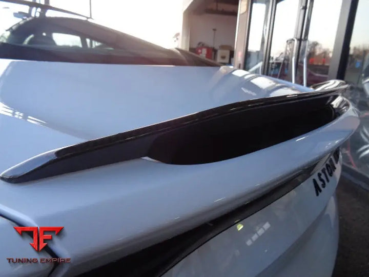 ASTON MARTIN DBS SUPERLEGGERA