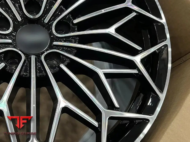 ASTON MARTIN DBS SUPERLEGGERA OHMSS EDITION WHEELS