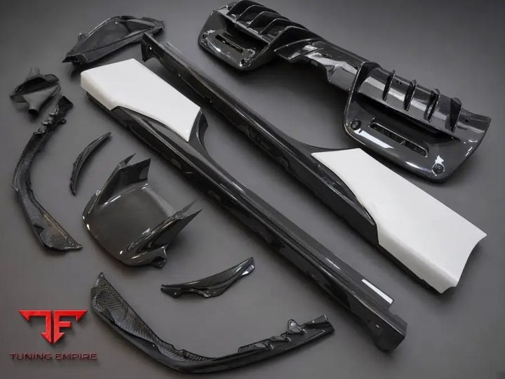 ASTON MARTIN DBX UPGRADE TO DBX 707 STYLE BODY KIT