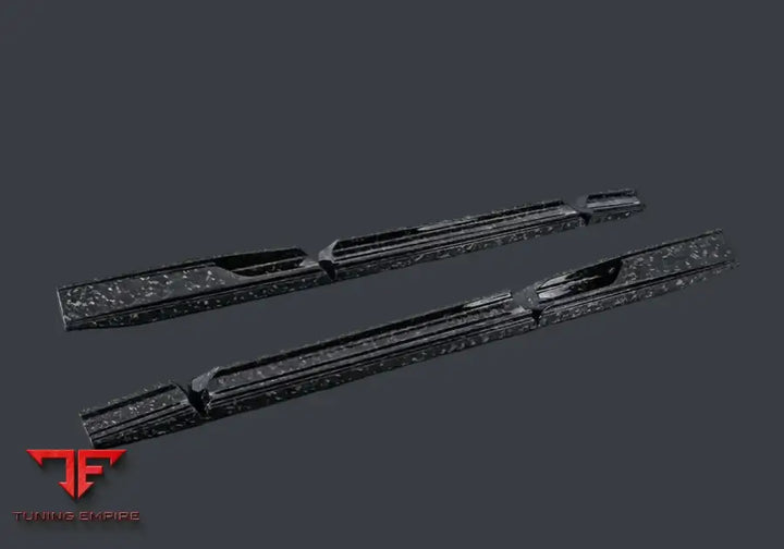ASTON MARTIN DBX CARBON FIBER PARTS