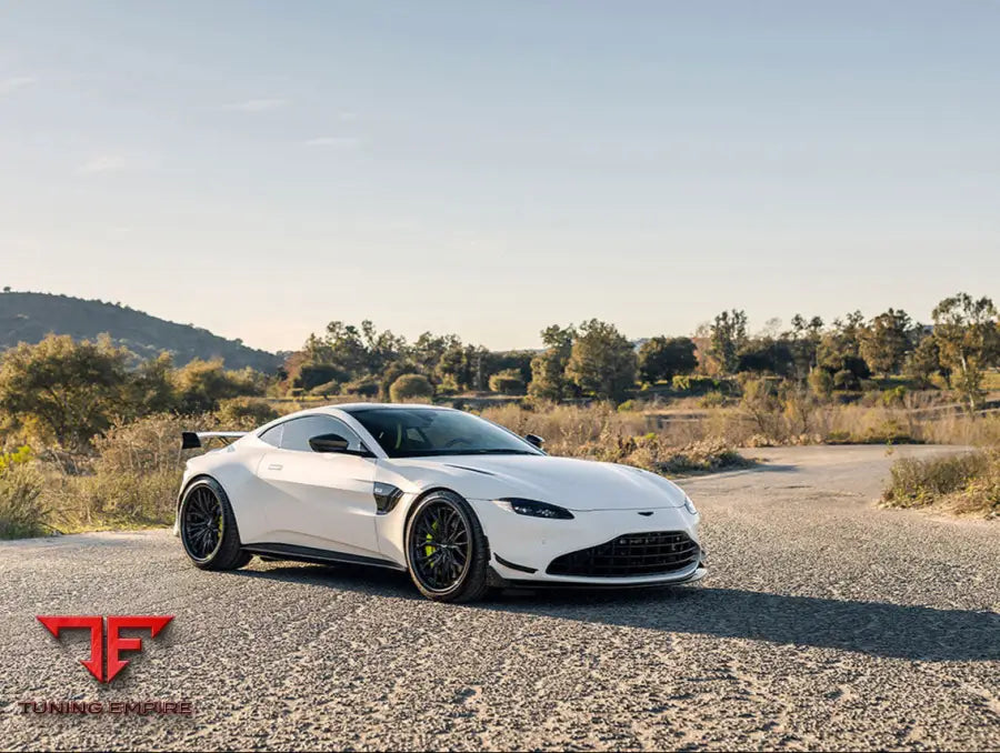 ASTON MARTIN VANTAGE AGL67 FORGED WHEELS