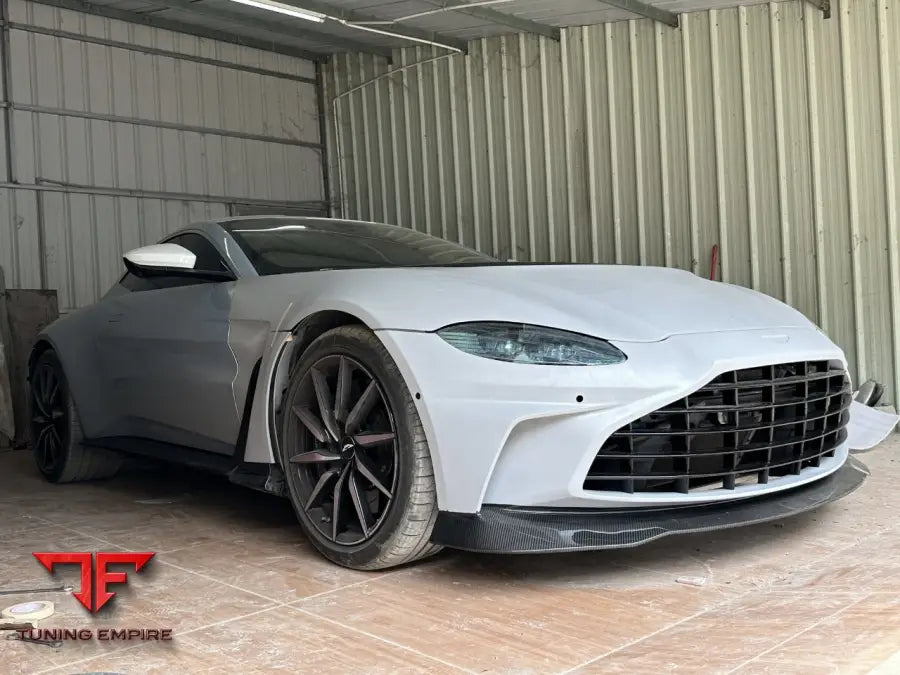 ASTON MARTIN VANTAGE CARBON BODY KIT UPGRADE TO V12 LOOK