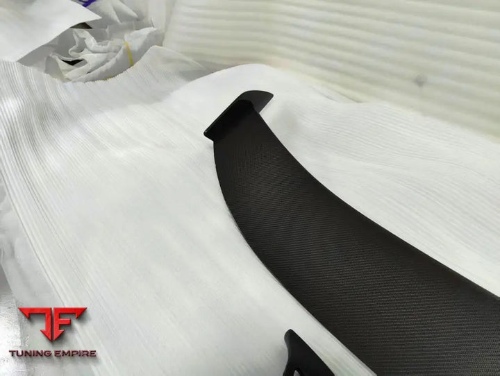 ASTON MARTIN VANTAGE F1 STYLE CARBON FIBER REAR SPOILER