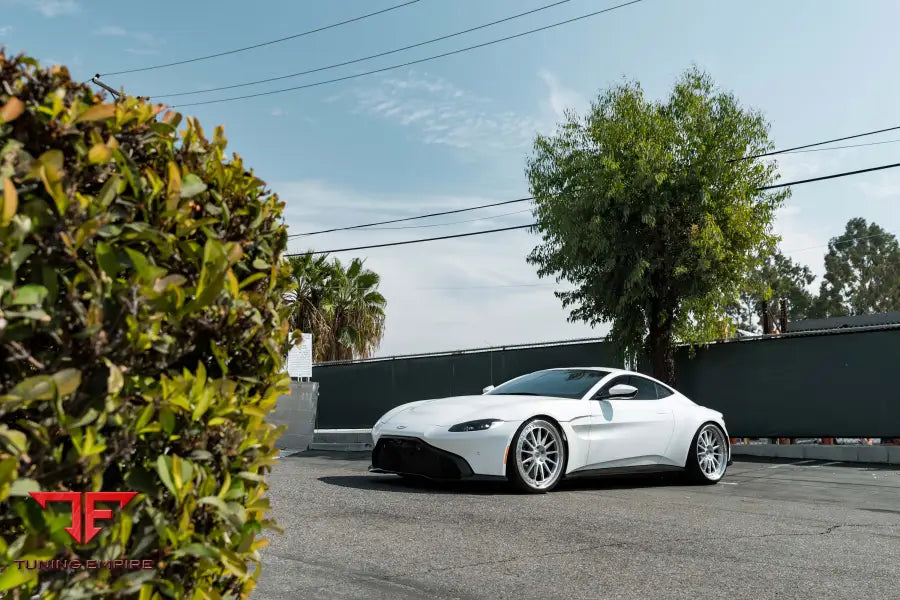 ASTON MARTIN VANTAGE FORGED WHEELS AND EXHAUST SYSTEM