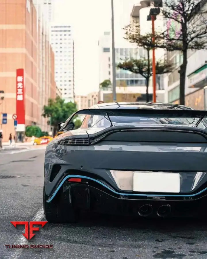 Aston Martin Vantage V12 2022 + Dry Carbon Rear Wing Spoiler