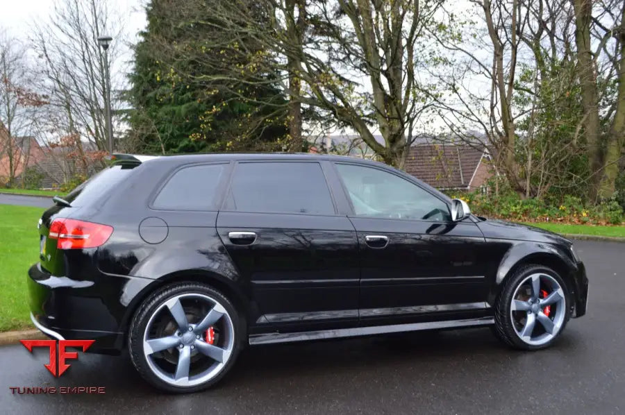 AUDI A3 8V RS3-STYLE SIDE SKIRTS