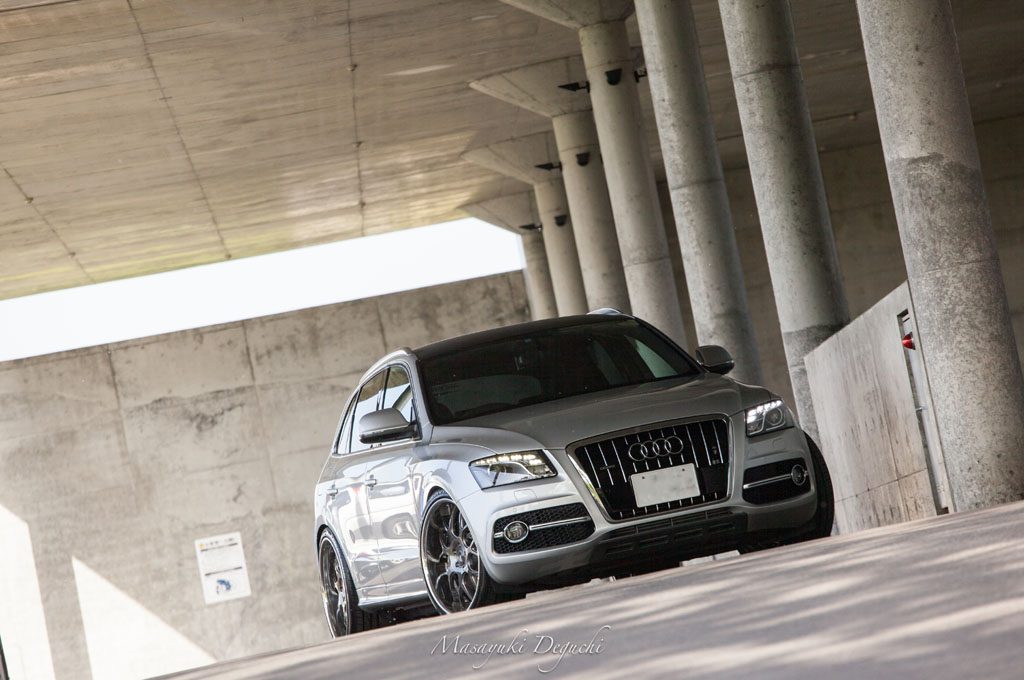 AUDI Q5 on custom forged wheels