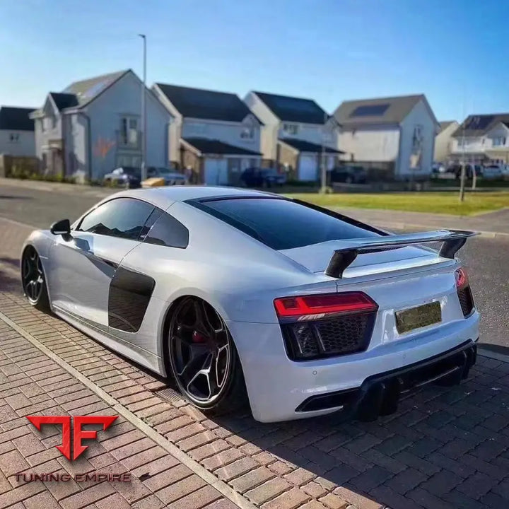 AUDI R8 BODY KIT