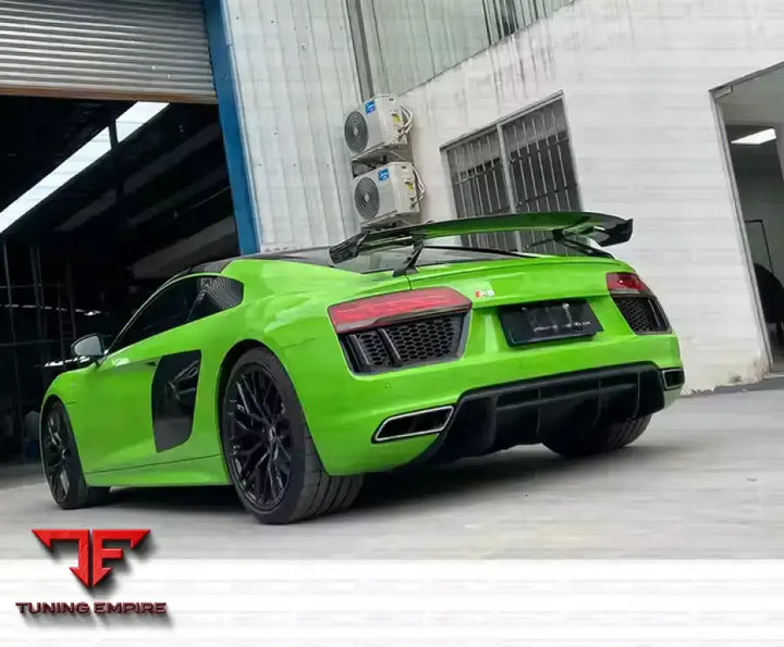 AUDI R8 CARBON BODY KIT PARTS