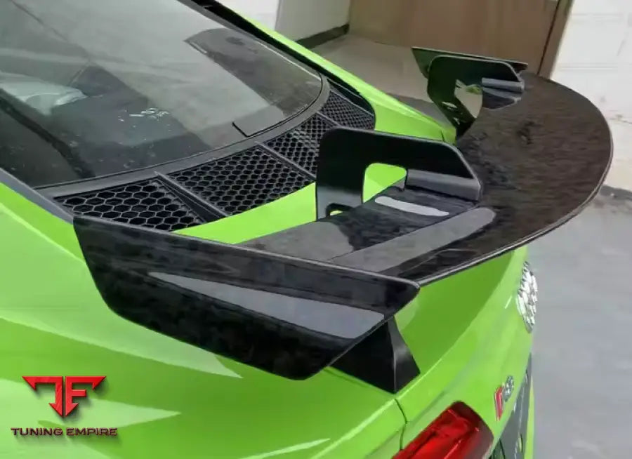 AUDI R8 CARBON BODY KIT PARTS