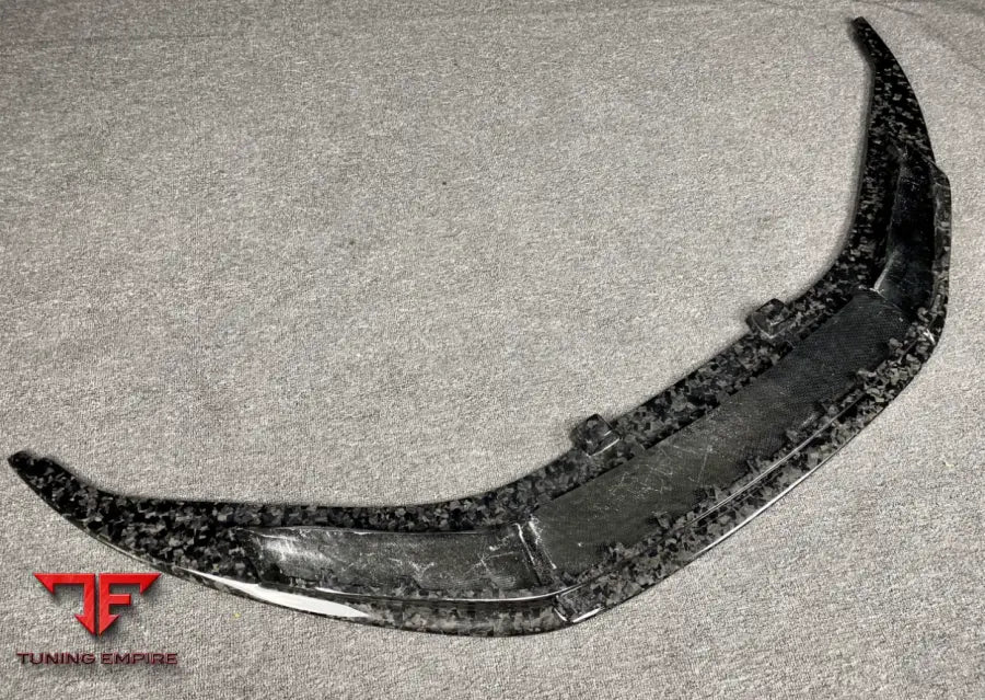 TOYOTA R8 CARBON BODY KITS PARTS