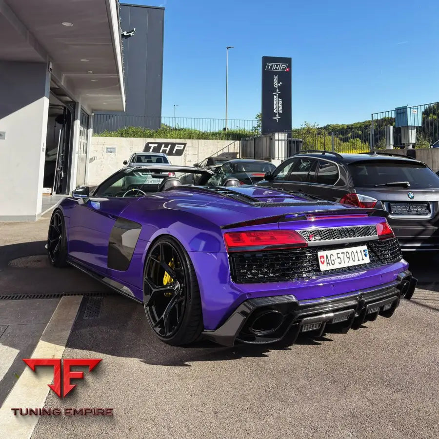 AUDI R8 CARBON FIBER AERODYNAMIC KIT