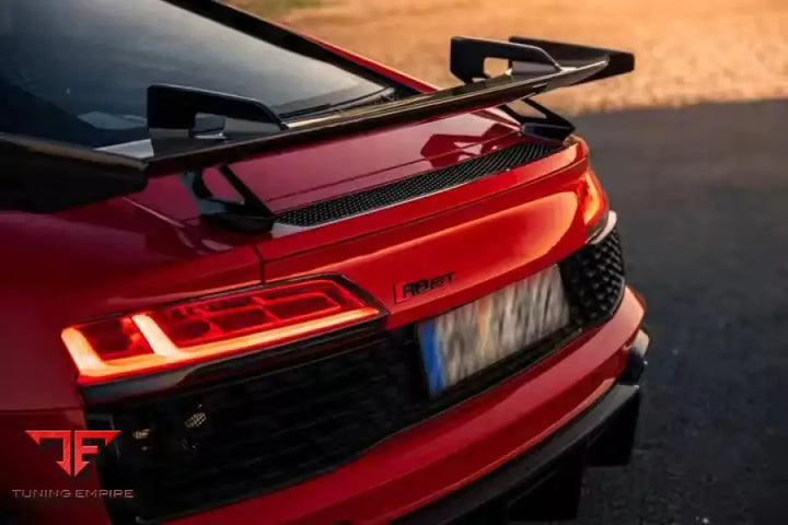 AUDI R8 CARBON FIBER BODY KIT