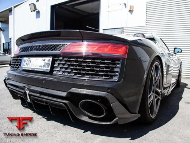 AUDI R8 CARBON FIBER BODY KIT 2017–2023