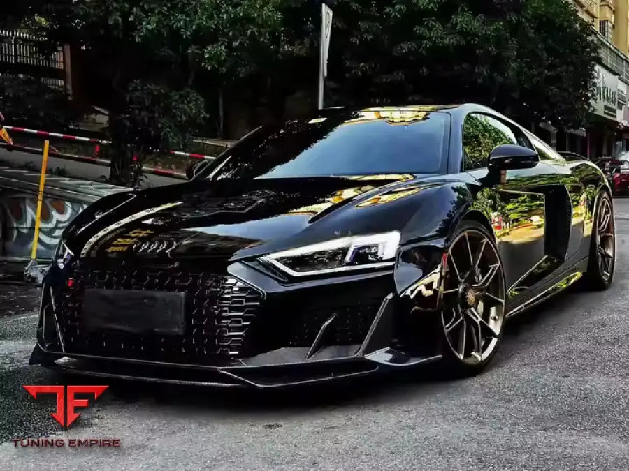 AUDI R8 CARBON FIBER BODY KIT
